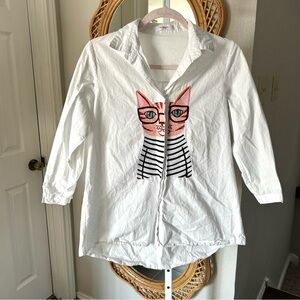 Puo Dou Dou / White Cat Button-Up Blouse